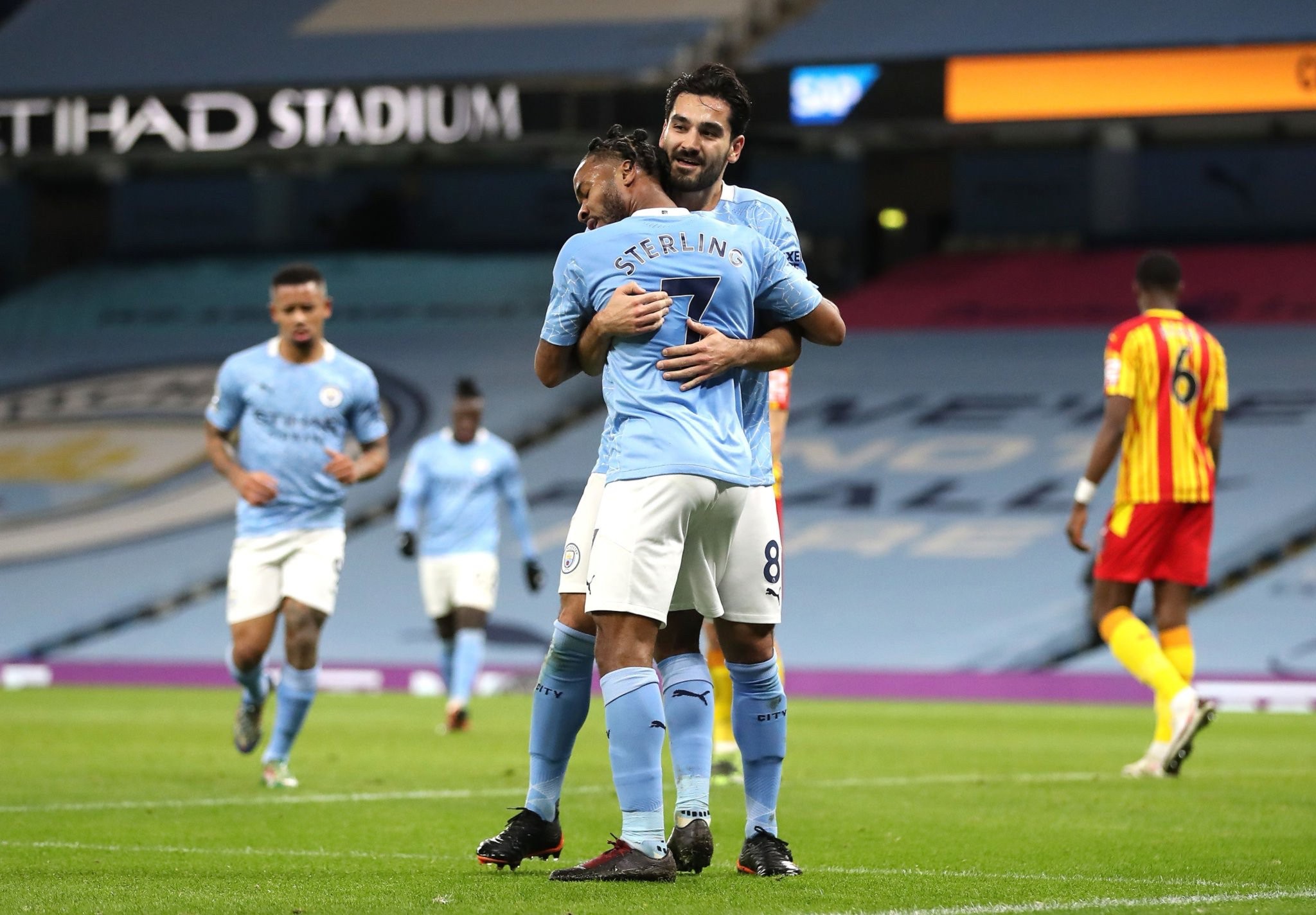 娃领衔俄罗 娃领衔俄罗